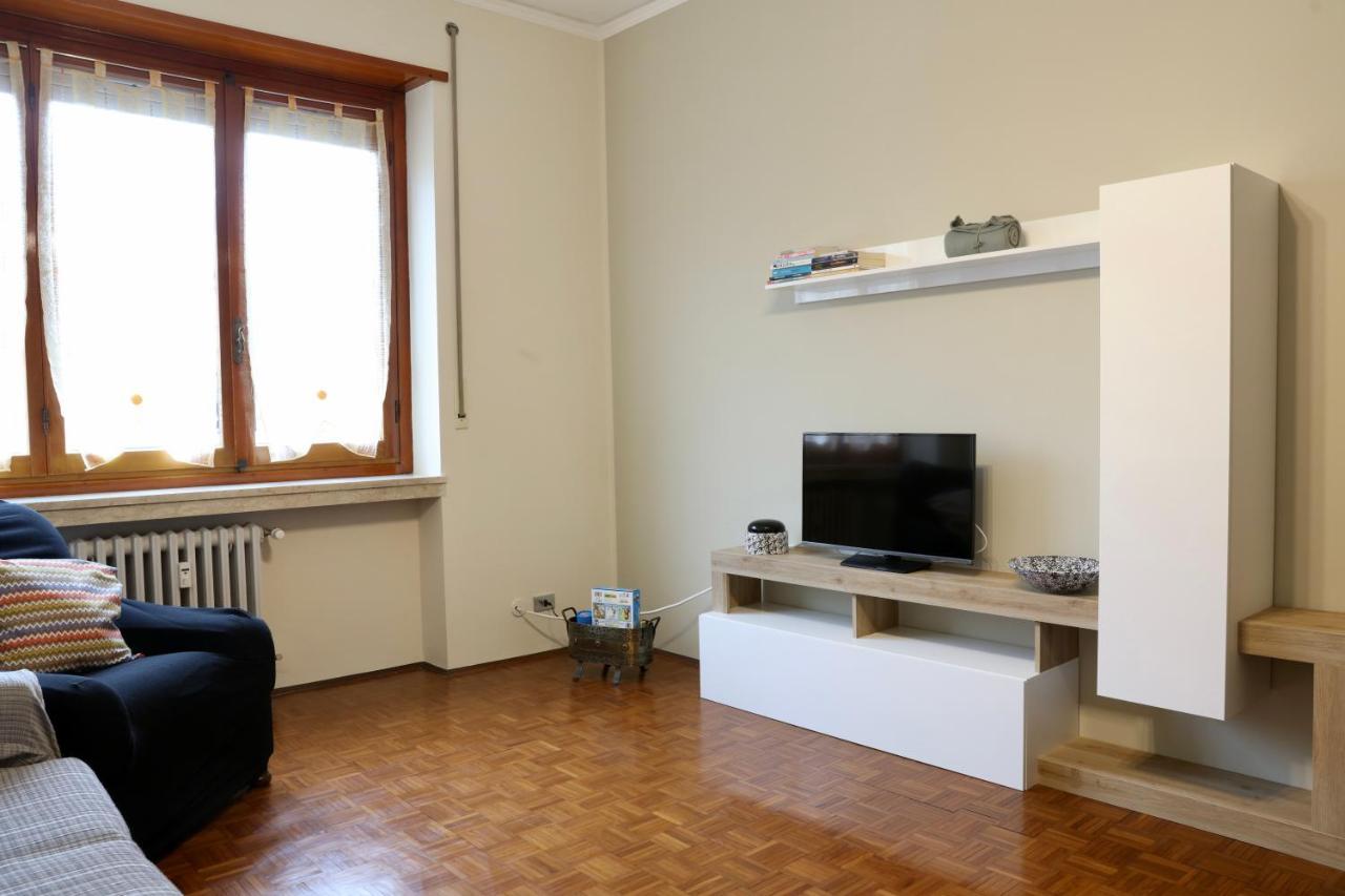 La Casa Dei Nonni - Ampio Trilocale Zona Lingotto Apartment Torino Exterior foto