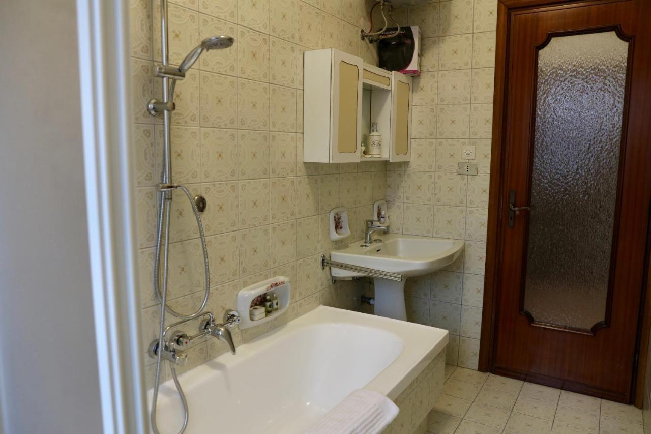 La Casa Dei Nonni - Ampio Trilocale Zona Lingotto Apartment Torino Exterior foto